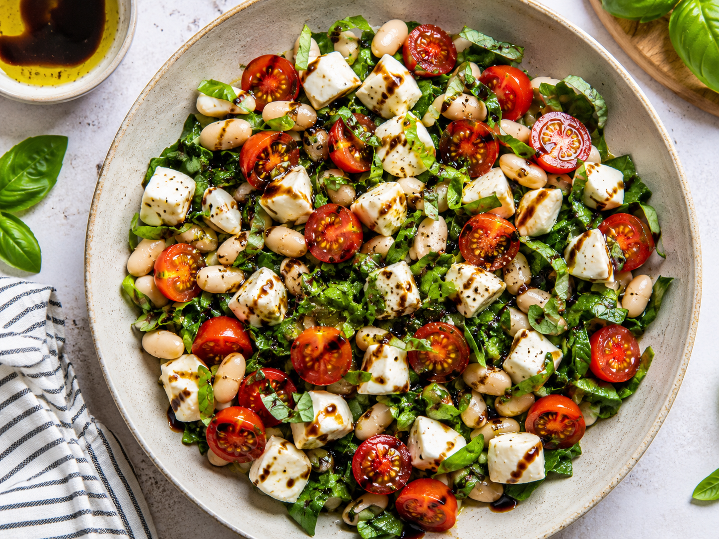 Simple White Bean Spinach Caprese Salad